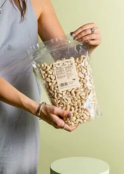 Premium Cashewkerne 1 Kg -CEREALS HOUSE Geschaft CASHEW 002 01
