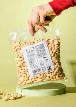 Bio Fairtrade Cashewkerne 1 Kg -CEREALS HOUSE Geschaft CASHEW 010 03 28129