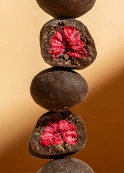 Neue Veröffentlichungen 7 Gefriergetrocknete Himbeeren In Dunkler Schokolade 1 Kg