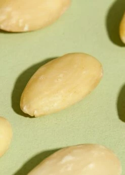 Blanchierte Mandelkerne 1 Kg